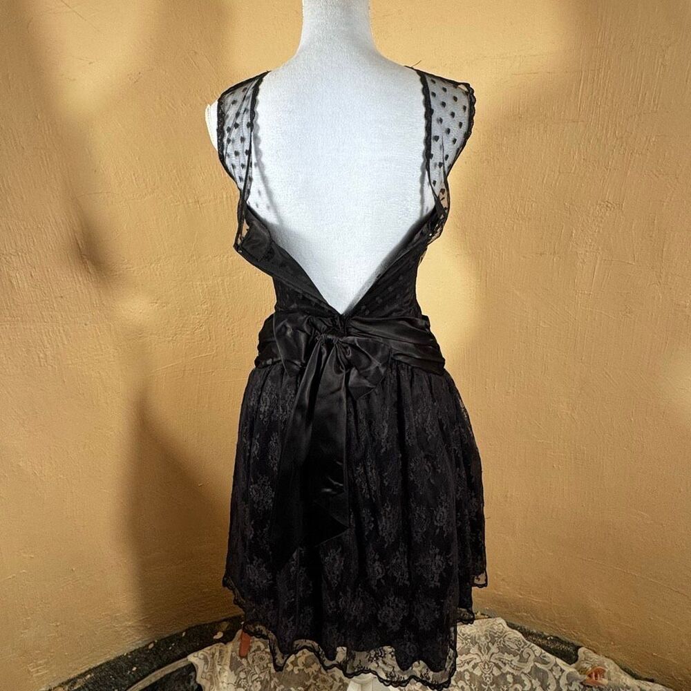 Vintage 1980s Gunne Sax by Jessica McClintock Black Lace & Polka Dot Illusion Ne - Picture 4 of 6